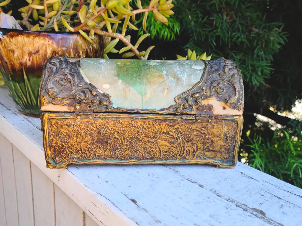 Antique Art Nouveau Outdoor Nautical Boat Scene Gold Gild High Relief Box