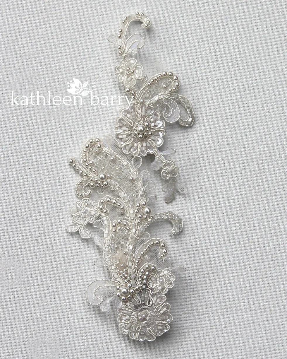 Chantilly Lace Bridal hairpiece - Off white - STYLE: Janette