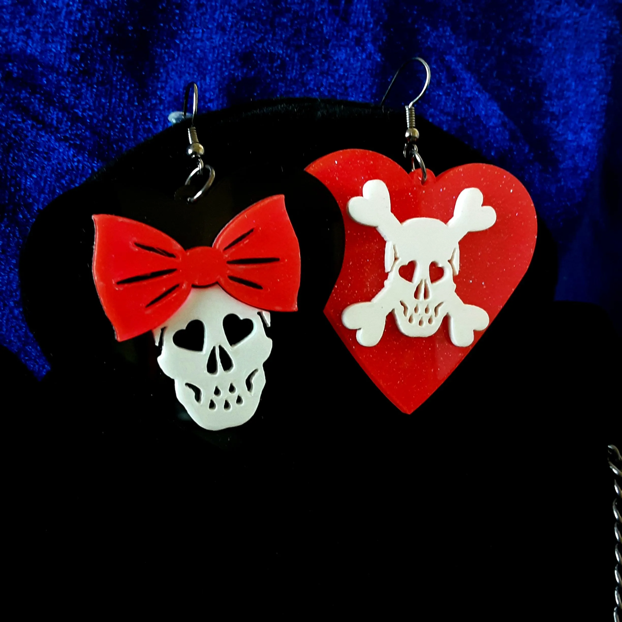 Girly Skull Necklace & Earrings